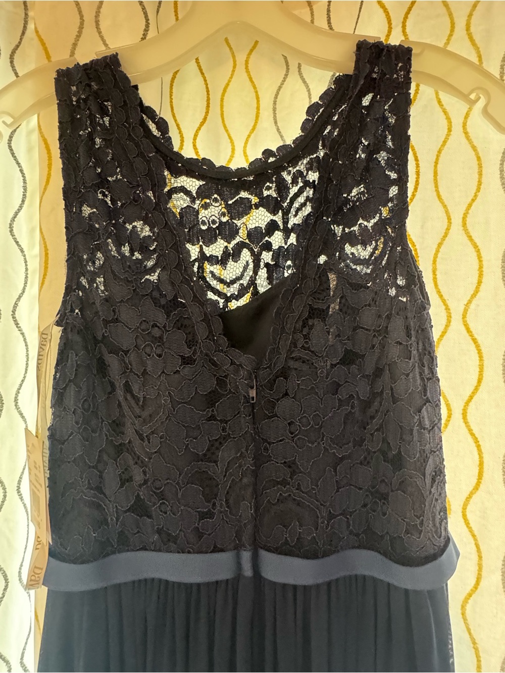 David’s bridal Women's Black Lace Overlay Sleeveless Top size 0